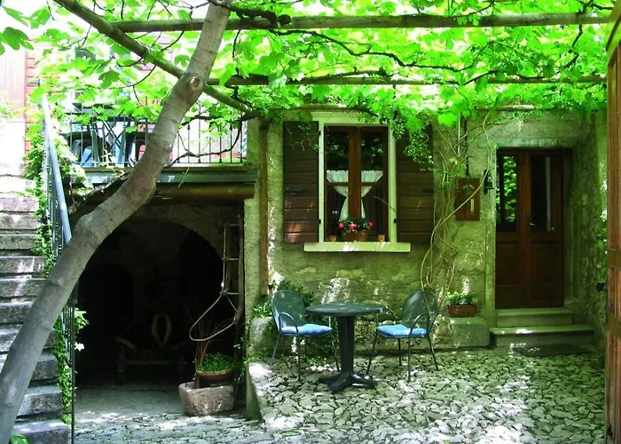 Taverne By Interhome Lejlighed Tignale